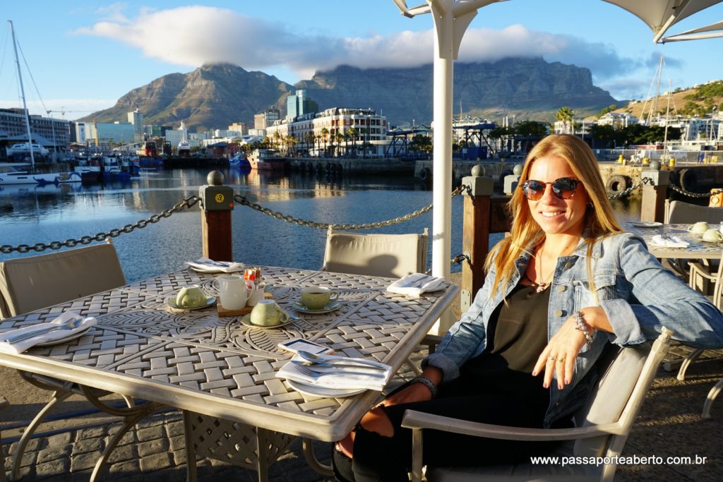 Café da manhã com aquela vista!
