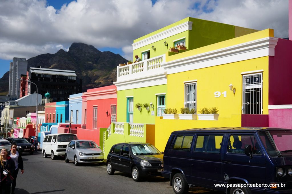 Casinhas coloridas e simpáticas no bairro Malai!