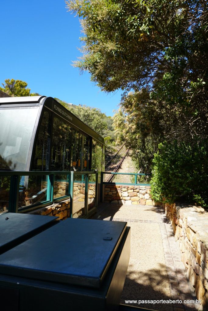 Funicular que você pode usar para subir até o farol