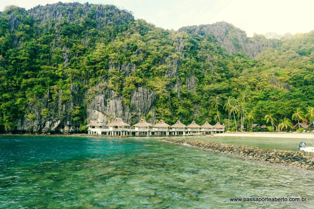 Nosso hotel da segunda parte da viagem para El Nido foi o Miniloc Island Resort! Lindão e super bem localizado!