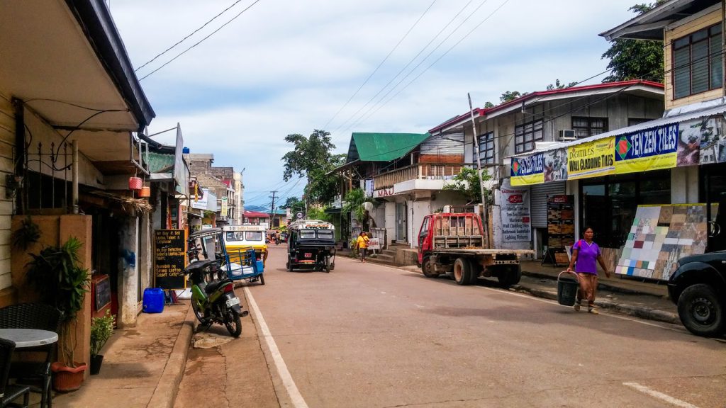 Coron Town, cidade super simples que contrasta com a beleza das praias ao redor!