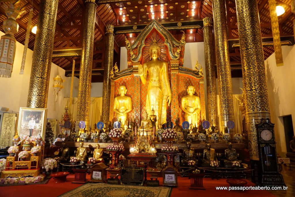 Os interiores dos templos são maravilhosos!