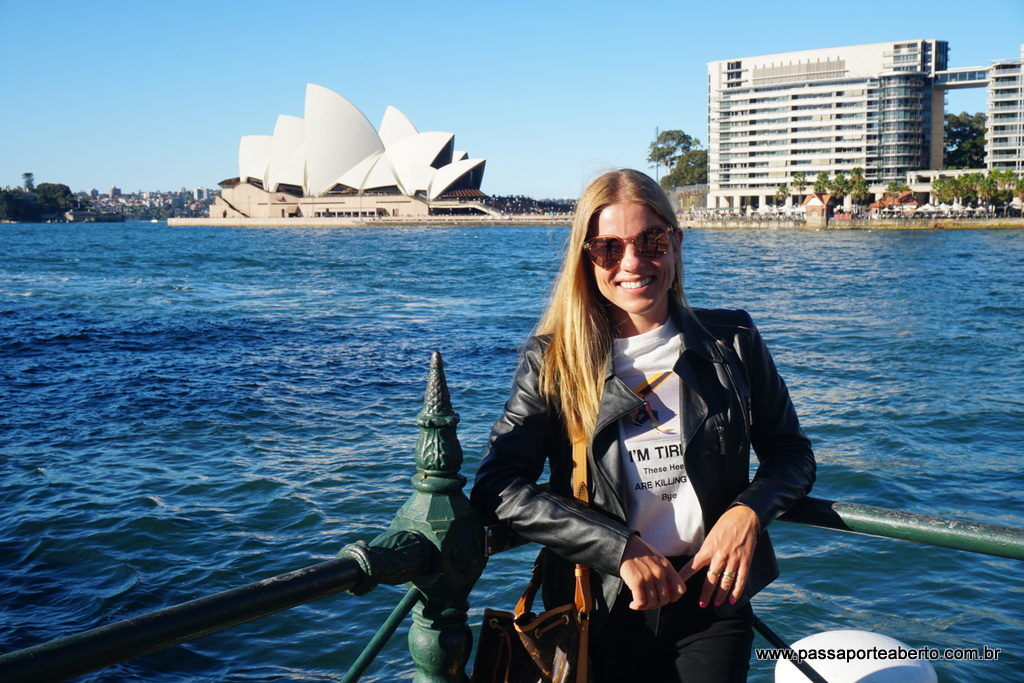 Incrivel passear por Sydney Harbour com a vista da Opera House!