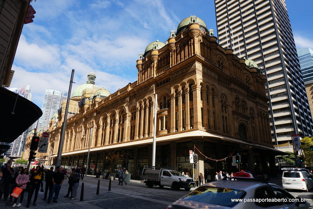 Queen Victoria Building, vale para ver o interior bonitão e antigo!